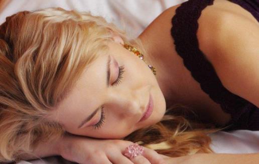 备孕女性如何解决月经量少的问题