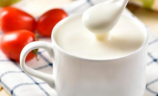酸奶的营养成分及功效 什么时候喝酸奶最好