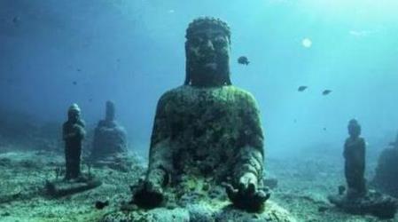 “海底佛寺”在东南亚的海底被发现 佛像完好保留