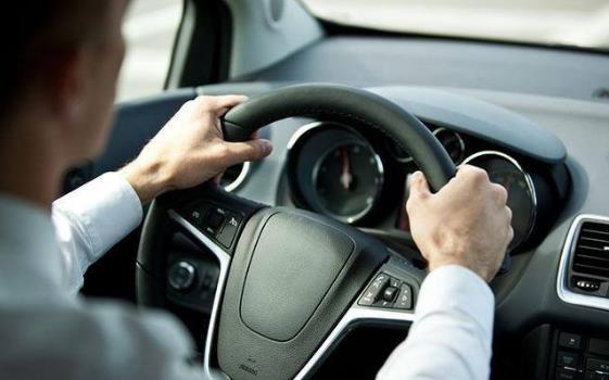 男性驾车久坐可能影响性能力 久坐憋尿易致前列腺炎