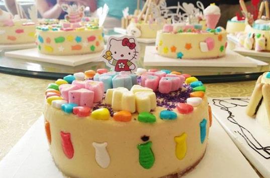 2019女性创业开这三种店:童装店花店和蛋糕烘焙店