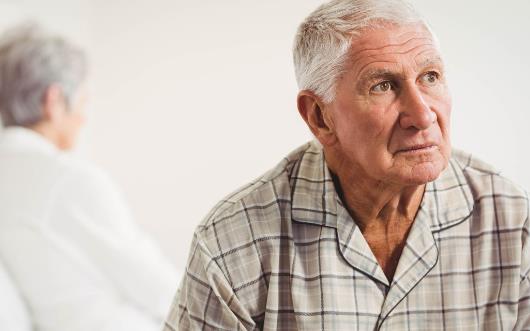 老人夜尿多的原因 常做3件事减少起夜次数