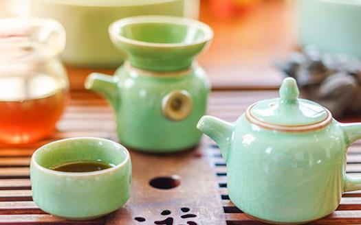 保温杯泡茶易致癌 适合泡茶用3种杯子