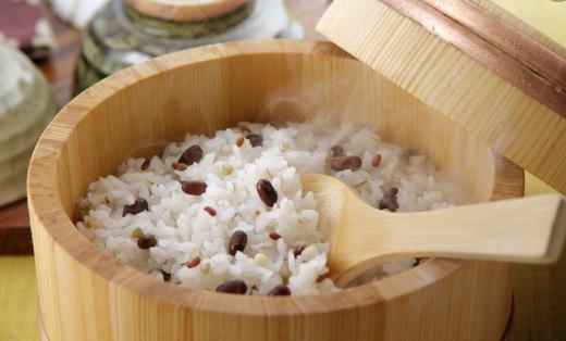 米饭加入6种料 好吃又保健