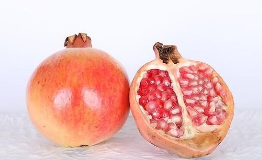 红石榴被誉为水果中的红宝石 红石榴的功效及食用小妙招