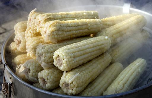 让煮熟的玉米保持鲜甜的小妙招 做成美味玉米炊饭