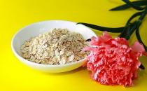 ​燕麦片美容养颜更能预防三高 燕麦片最简单的吃法