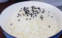 白米饭煮得不好吃 看看这些地方是不是做错了