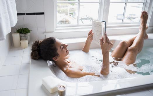 洗澡时2个小动作最伤私处 90%的女人都不知道