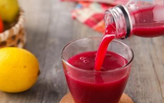 冷榨果汁与现榨果汁的营养对比 DIY 冷榨果汁法