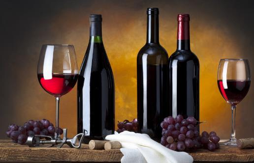 喝红酒对身体的六大益处 喝红酒的禁忌及储存方法