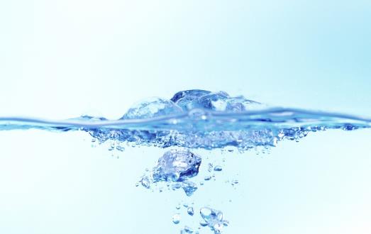 烧开的自来水里有水垢，还能不能喝？