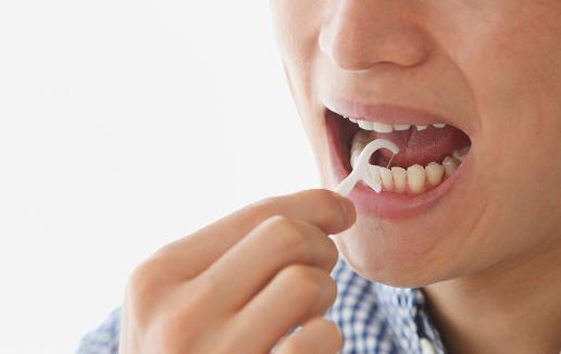 牙线使用小常识 牙线不可以重复使用