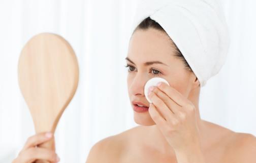 油性皮肤春夏控油大法 全方位保护你的皮肤清爽无油