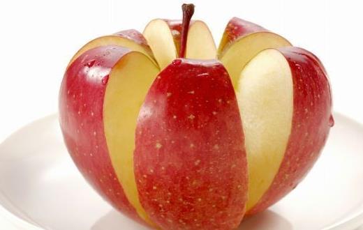 早上空腹吃苹果不是所有人都适合 吃苹果的禁忌