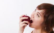 早上空腹吃苹果不是所有人都适合 吃苹果的禁忌