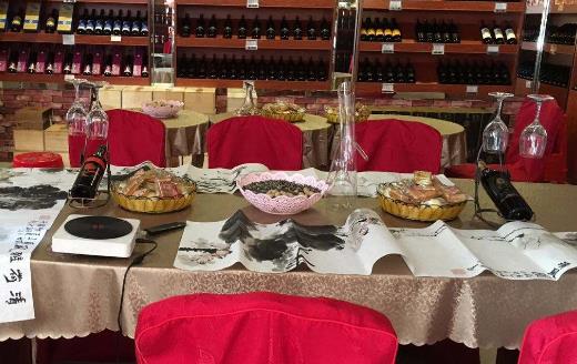 下馆子注意食物搭配 集体聚餐安全常识