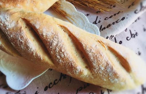 挑选新鲜可口面包的窍门 四种面包要少吃