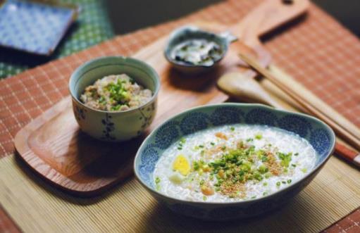 一日三餐什么时间吃？揭秘一日三餐的最佳进食时间