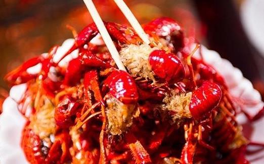 夏季吃下龙虾的原则注意事项 吃不对会致命