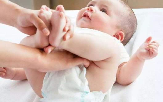 做好预防工作 宝宝远离尿布疹