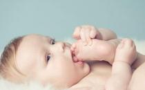 ​帮宝宝减少吐奶以及吐奶量 宝宝吐奶的那些事儿