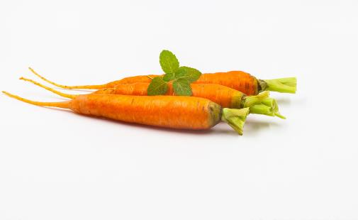 胡萝卜有点甜糖尿病人可不可以吃？