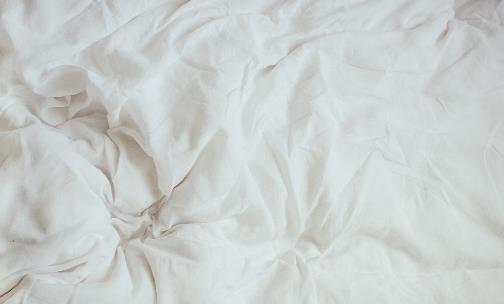 睡衣，床单，枕巾该多久清洗一次？超过这个时间，螨虫会