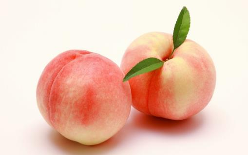 桃子是“肺之果”，可烂了一点的桃子还能不能吃？这种情