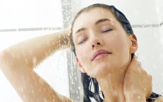 健康知识：洗澡的最佳时间 洗澡应避免的8个时间点
