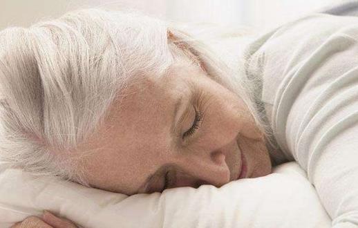 老年人睡太多的危害 提高老人睡眠质量有四大法宝