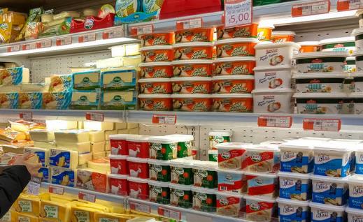 去超市购买食品时 要注意那些问题