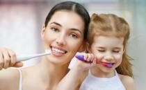 刷牙时是否需将牙膏蘸水 对日常刷牙的误解详解