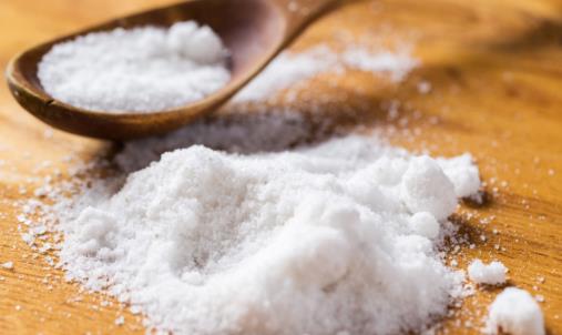 食盐是我们人体所需要的一种物质，但是我们在生活中也要