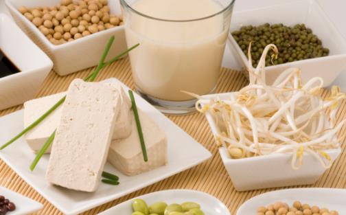 吃豆制品补钙、补充蛋白质，吃多了也有坏处？尤其是豆泡