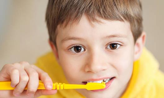 预防牙齿发黄常做的检查 五款食物可以美白牙齿