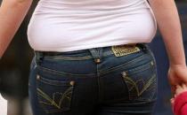 造成腰部肥胖的原因 消除腰部的赘肉堆积的方法