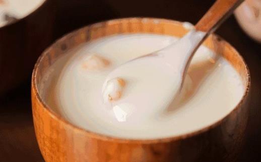 酸奶营养丰富 记住这9招以后喝酸奶就有门道了