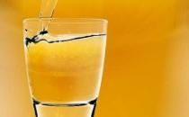 每天喝橙子汁的健康作用 橙子汁的三种制作方法