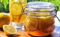 ​蜂蜜柠檬水能美白肌肤 做美味蜂蜜柠檬水的三种方法