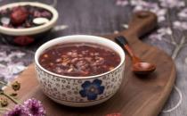 ​黑米桂圆红枣粥的家常菜做法 菜鸟也能做出好味道