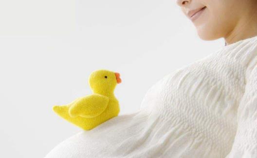 孕妇护肤深陷误区 孕期挑选护肤品的原则