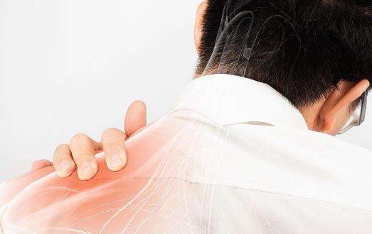 电脑族易导致肩周炎 预防肩周炎的注意事项