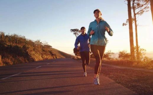 跑步要预防小腿粗壮问题 跑后伸展运动不可少