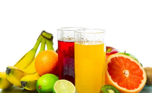 专家教你区分真假果汁 勾兑果汁易对肝肾造成伤害