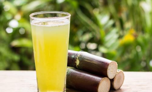 不可错过的排毒果蔬汁 简单易学提神助你恢复体力