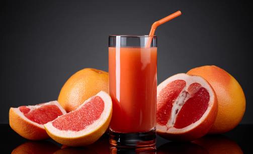 不可错过的排毒果蔬汁 简单易学提神助你恢复体力