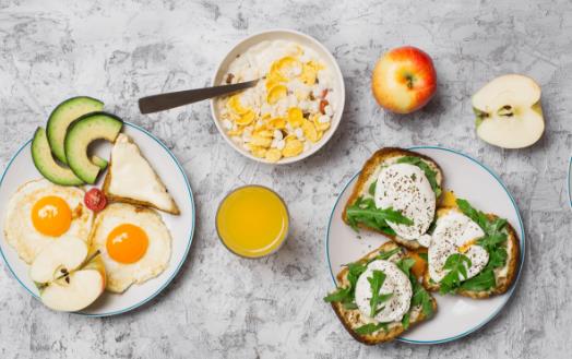 青春期营养饮食的特殊需要 青春期饮食的注意事项