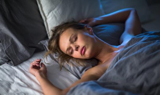失眠和睡觉方法的冲突 错误的7种睡觉方式