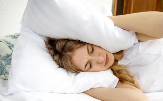 睡不着成为大多数人的最痛 5件事睡前一定不能做